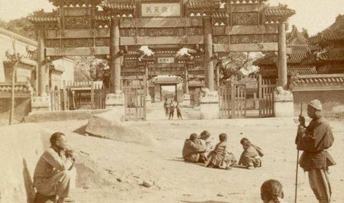 为什么古代的人 都分什么正黄旗还有镶白旗之类的?是什么意思啊?_百度