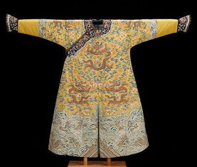 清朝宫廷出巡参与祭天祈福典礼应穿何服饰?