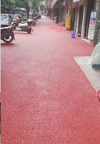 公路上哪个是行车道,哪个是超车道?