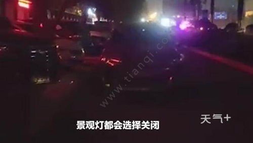 黑灯瞎火的意思