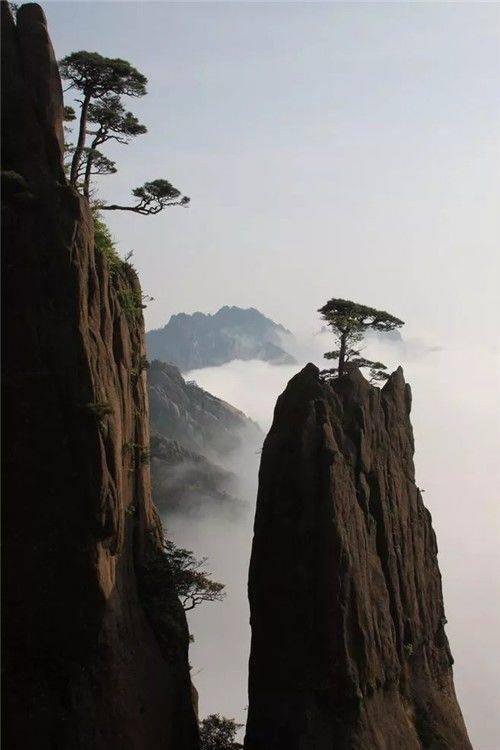气壮山河的意思是什么