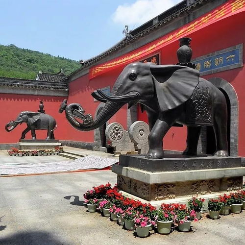 三论宗的中心理论是什么?