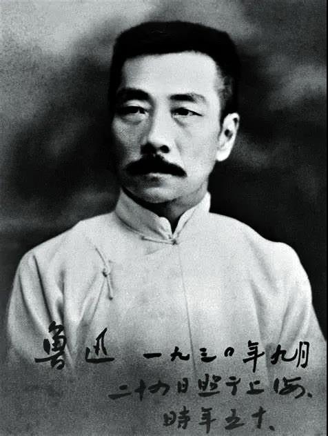 囚首垢面而谈诗书，囚首垢面而谈诗书的意思