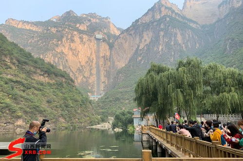山峰巍峨怎么读，大气巍峨怎么读
