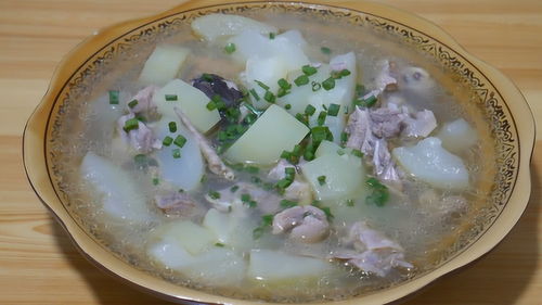 成汤怎么读拼音，成汤建商