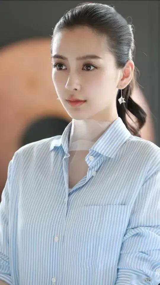 《她那么那么美》txt下载在线阅读全文,求百度网盘云资源