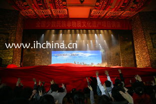 民间习俗怎么挂红