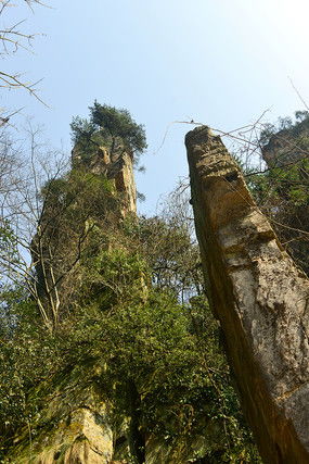 简述孤峰形成的地质过程