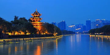 李白九天开出一成都万户千门入画图，万户千门入画图是谁的诗