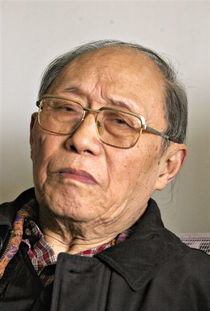 刘道玉被谁革职原因，刘道玉被哪位领导让火车座位