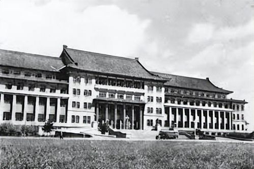 长春地质学院是几本