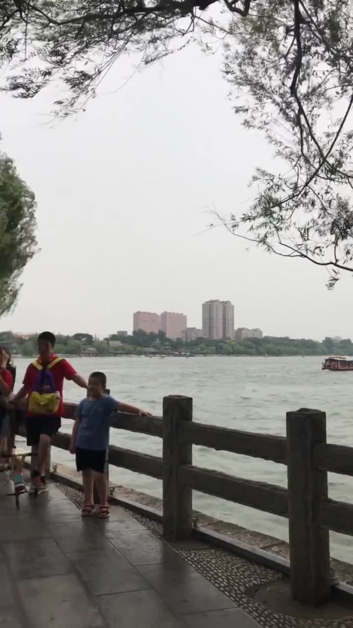 大明湖畔在哪 大明湖畔在哪里