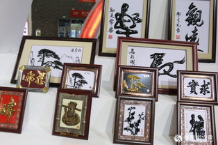 铁画银钩的意思，铁画迎客松