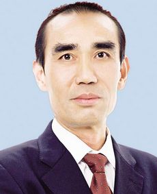 达利董事长许世辉,靠卖零食赚600亿,唯一的儿子车祸身亡