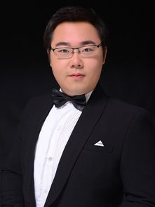 陈启泰，陈启贤