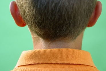 脖子抽筋是什么原因引起的，脖子抽筋疼痛快速消除