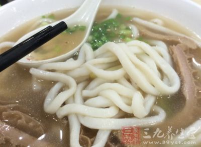 东台鱼汤面的做法，鱼汤面的做法步骤