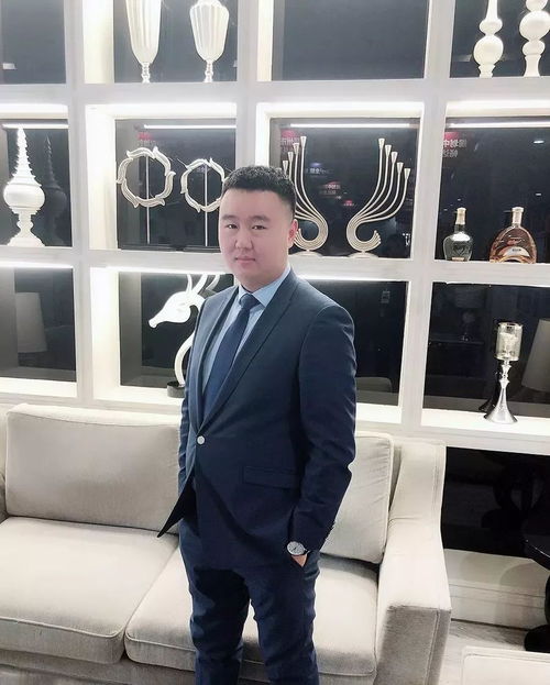 张世超的介绍