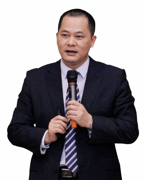 邓小华，邓小华简介属什么
