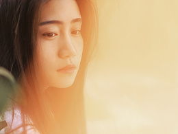 楚楚动人是什么意思