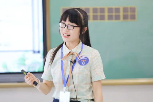 赵婕荃，赵婕妤丰若有余,柔若无骨,迂处谦畏,若远若近,礼义人也