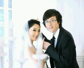 都知道凤凰传奇不是夫妻,那么玲花的老公究竟是何方神圣呢?