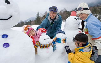 堆雪人的英文是什么