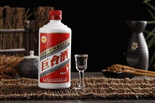 白酒一斤是多少毫升?几杯，白酒一斤是多少毫升水