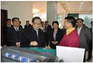 王国富个人资料，王国福家住在大白楼