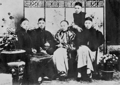 革命先行者孙中山ppt，革命先行者孙中山板书设计