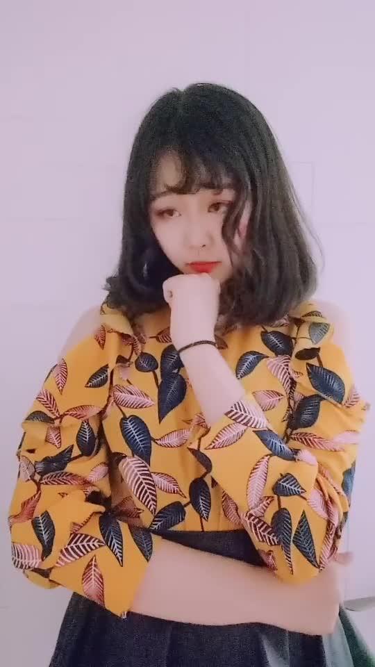芬芳迷人的意思，艳丽迷人的意思
