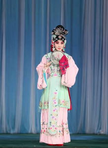 《崔莺莺待月西厢记》的主人公分别是谁?