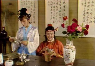 故烧高烛照红妆的上一句，故烧高烛照红妆是什么生肖