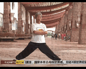 侧手翻动作要领
