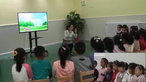 幼儿园大班音乐教案《风儿找妈妈》