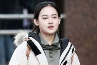 柔软的反义词是什么二年级下册语文，锦上添花的反义词是什么