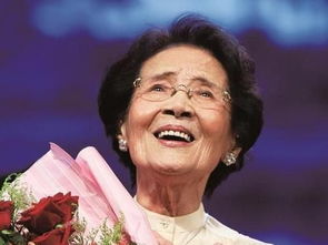 周小燕第二任丈夫是谁扮演的