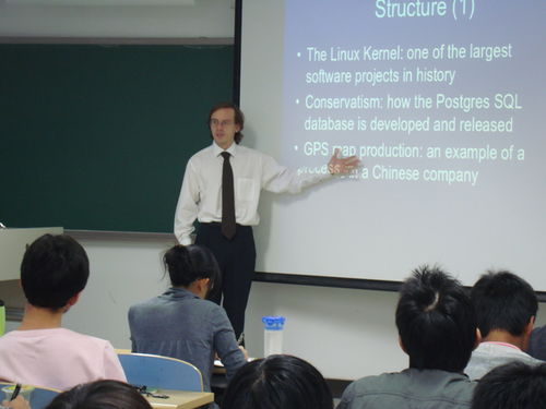 你认为中外合作办学好不好?
