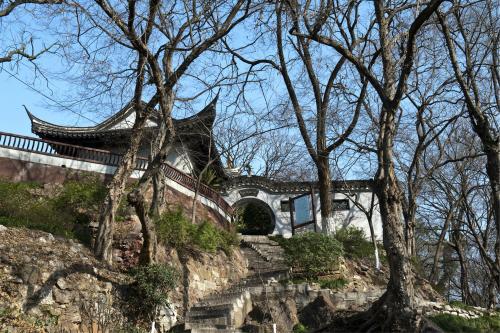 六朝金粉地 十里秦淮河，六朝金粉地