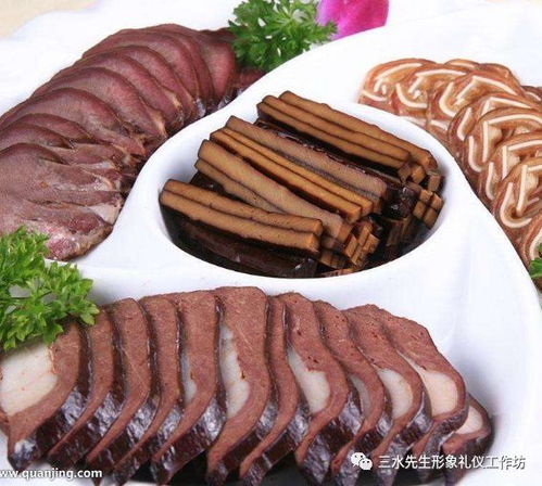 蒸年糕用热水还是冷水和面，蒸年糕图片