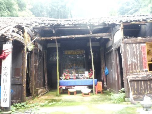 谁能给介绍介绍江西龙虎山的上清宫的情况?