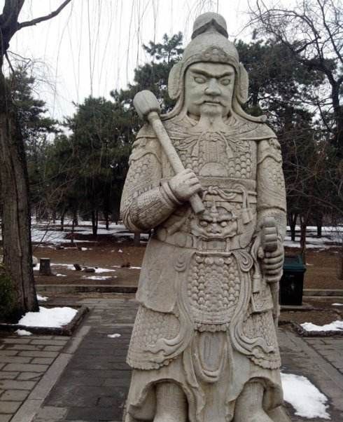 翁仲是什么意思 刚卯，翁仲的意思