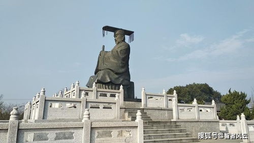 舟中敌国的拼音，舟中敌国的意思和造句
