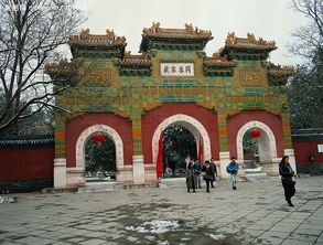 北京卧佛寺介绍-卧佛寺旅游指南