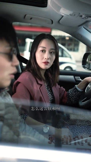人人献出一点爱心的经典词句，人人献出一点爱世界将变成美好的人间英语