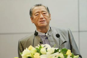 尹稚斜，尹稚的脸