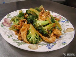 西兰花炒牛肉怎么做好吃，西兰花炒牛肉怎么炒好吃