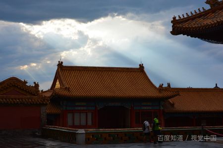 熹微的拼音，熹贵妃