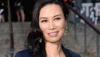 比邓文迪还厉害的中国女人，美国人眼中的邓文迪