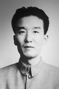 邓拓怎么读，邓拓的拼音